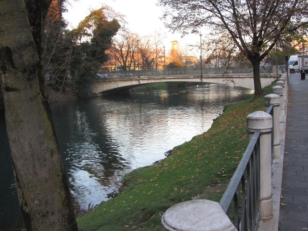 Zara Apartment Treviso Bagian luar foto