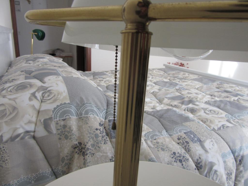 Zara Apartment Treviso Bagian luar foto