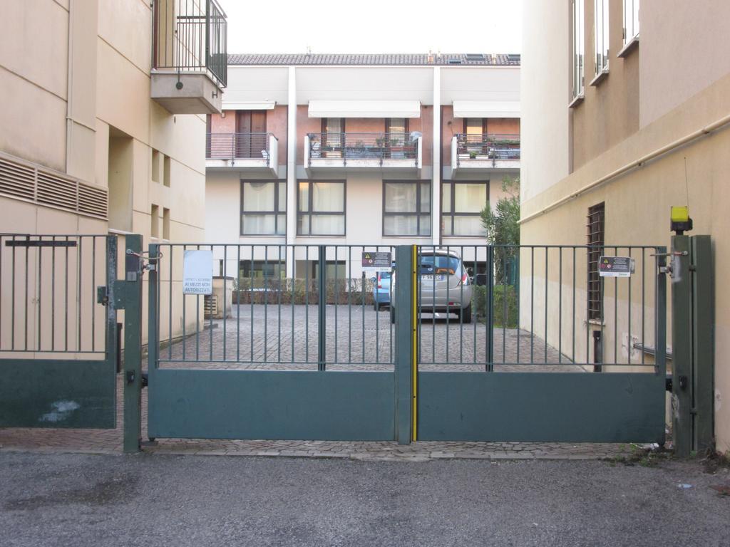 Zara Apartment Treviso Bagian luar foto