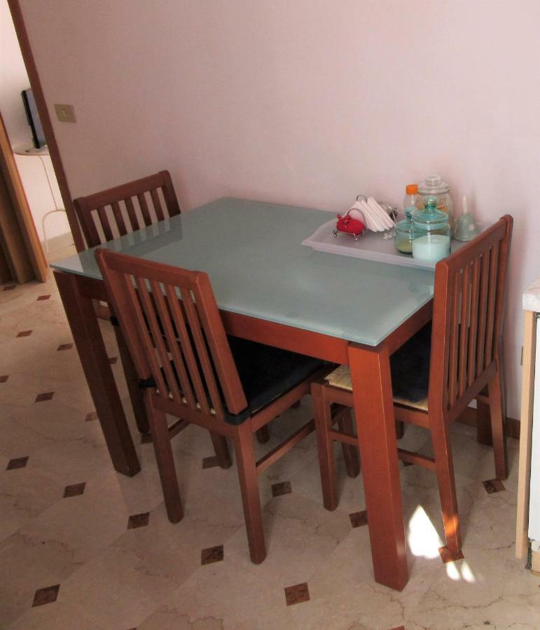 Zara Apartment Treviso Bagian luar foto